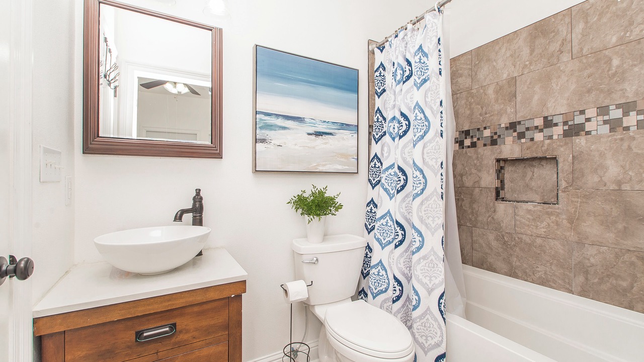 Photo of Bathroom in Long Beach