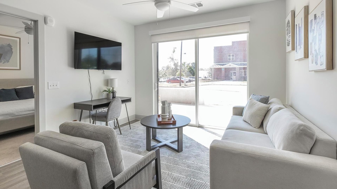 Photo of Livingroom in Huntsville