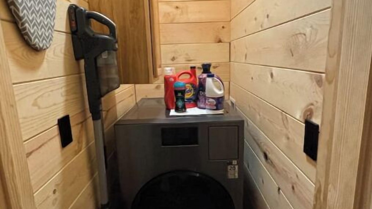 Photo of Bathroom in Cosby