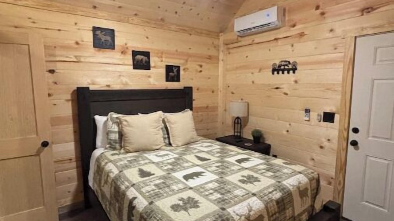 Photo of Bedroom in Cosby