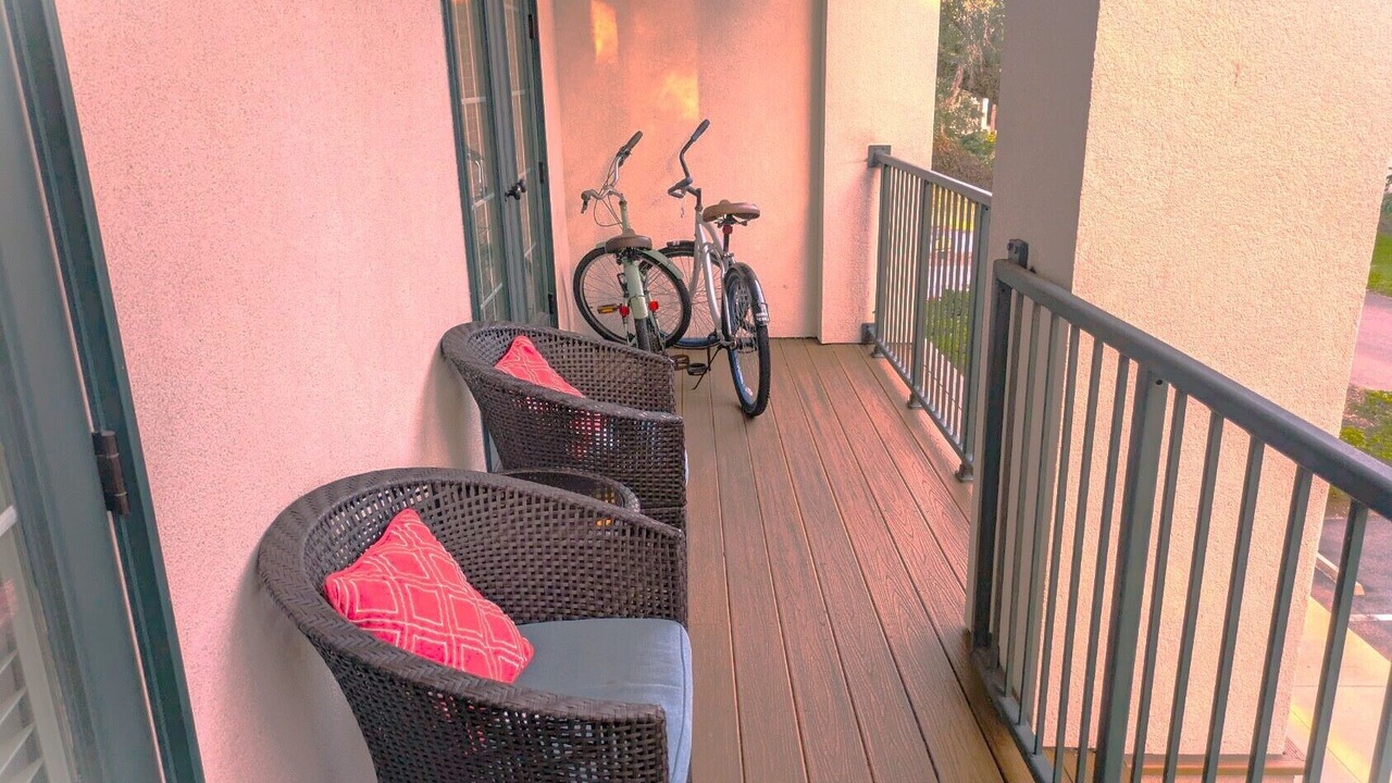 Photo of Patio Balcony in King City