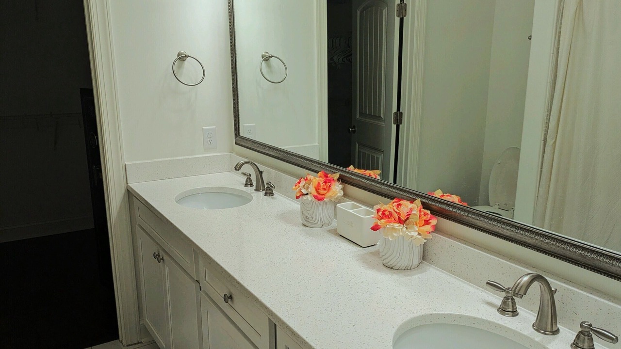 Photo of Bathroom in King City