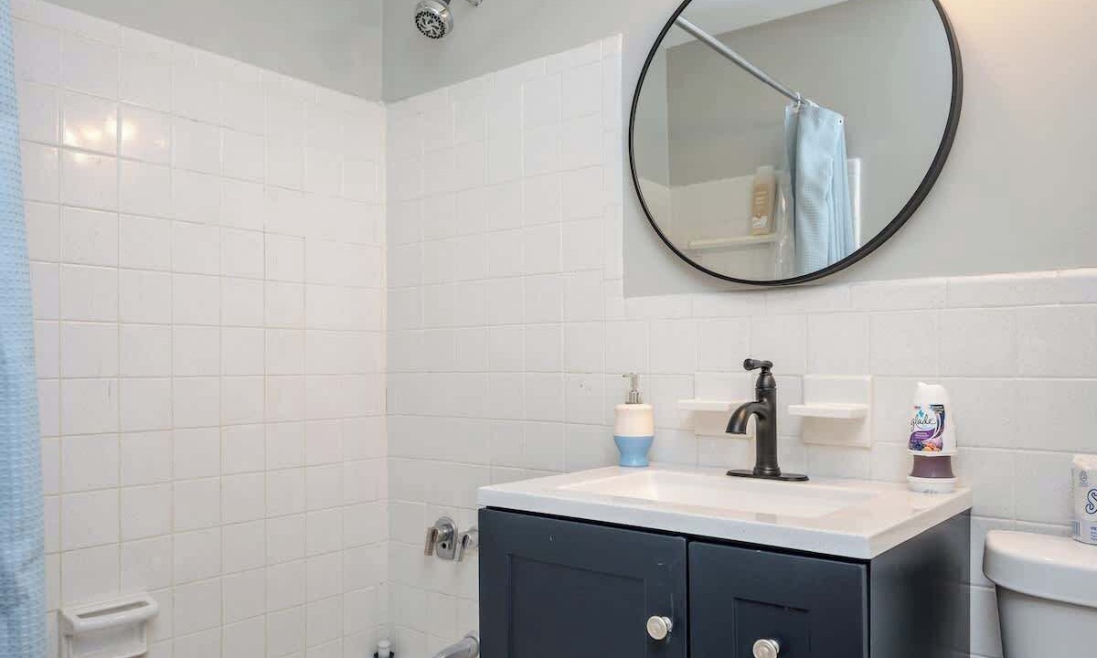Photo of Bathroom in Downtown Atlanta