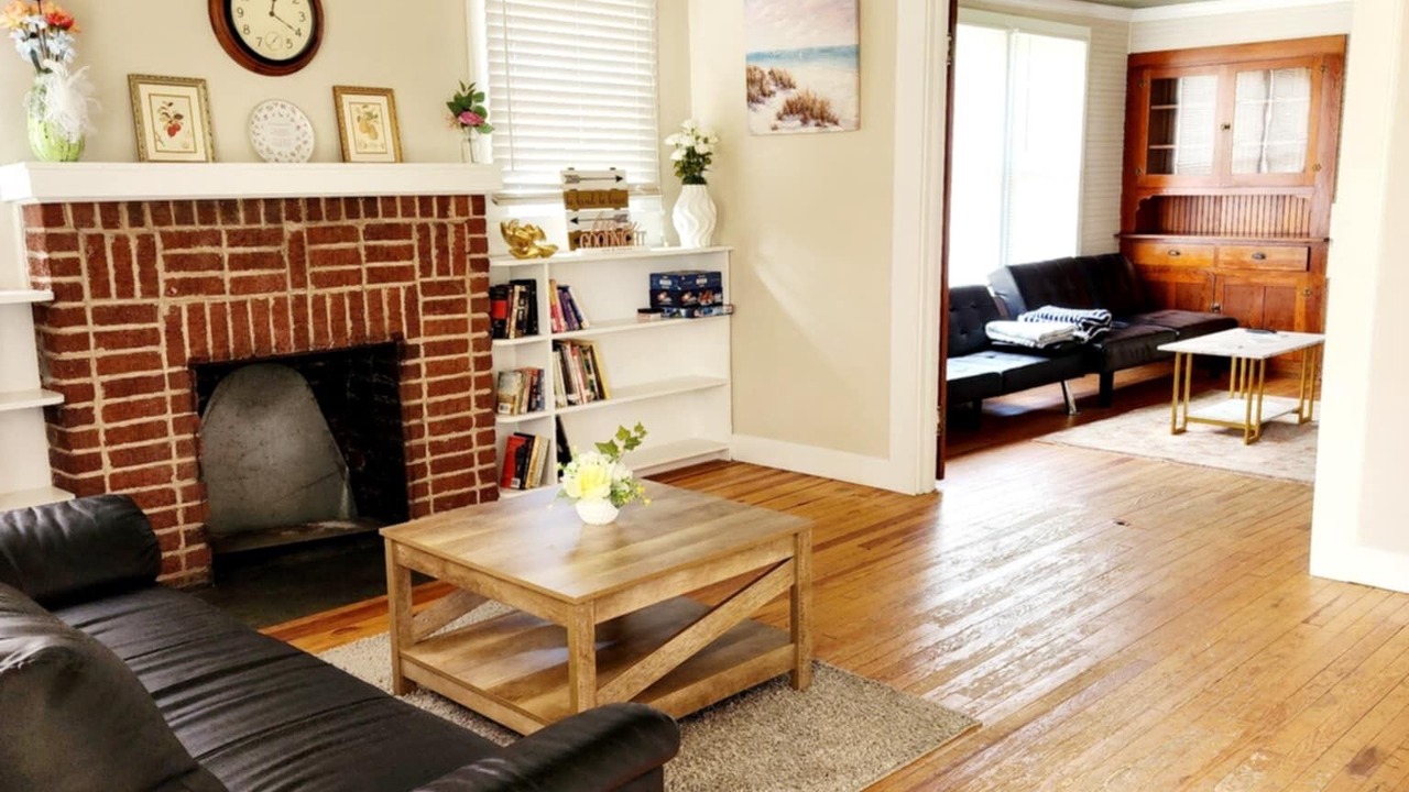 Photo of Livingroom in Hickory