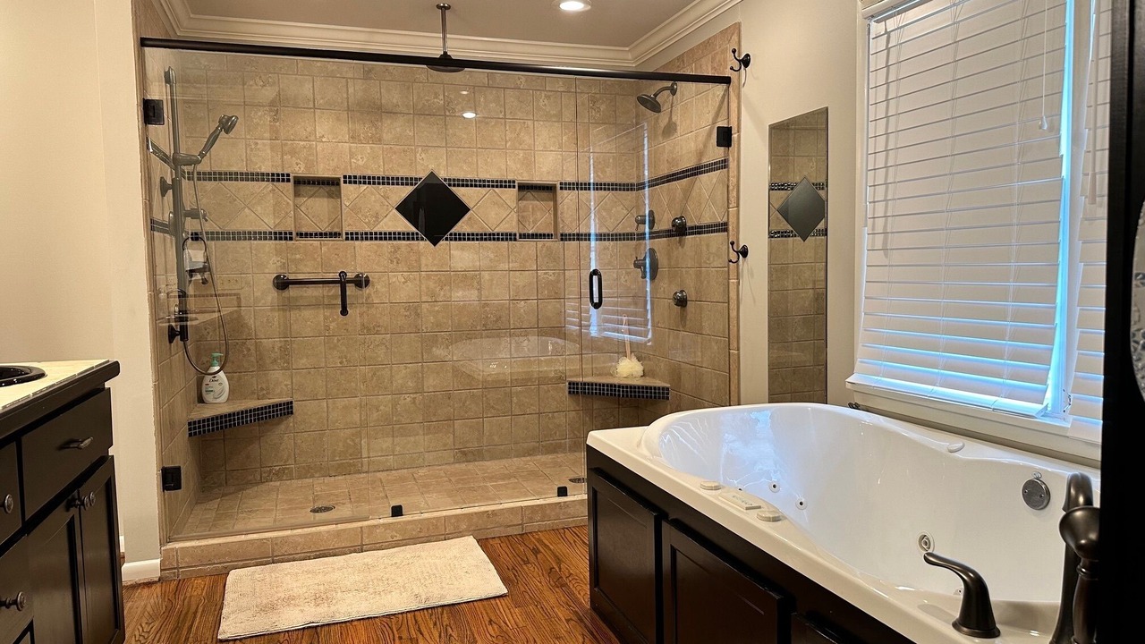 Photo of Bathroom in Guntersville