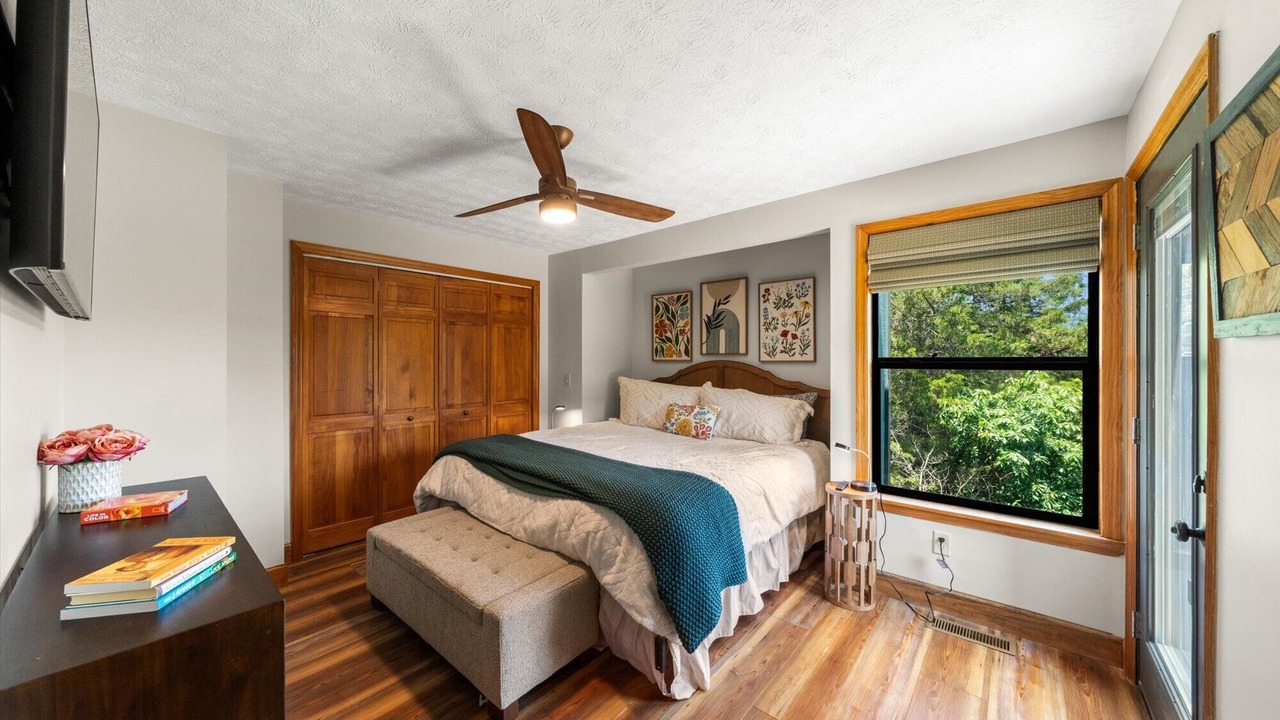 Photo of Bedroom in Sevierville