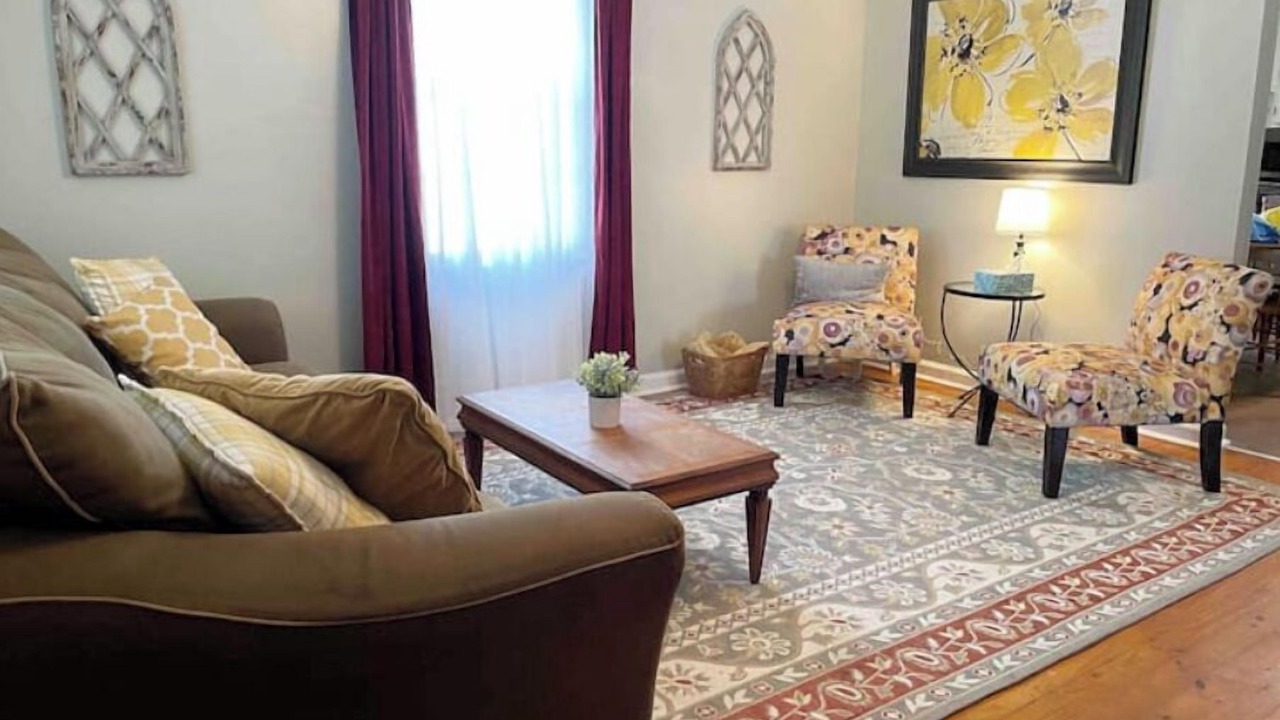 Photo of Livingroom in Decatur