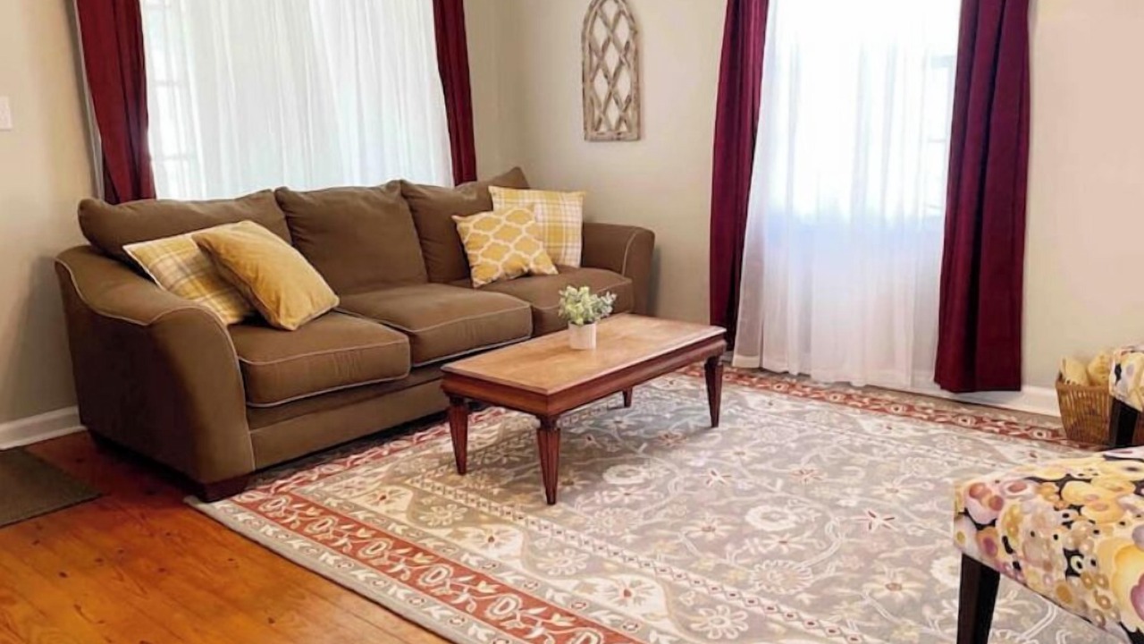 Photo of Livingroom in Decatur