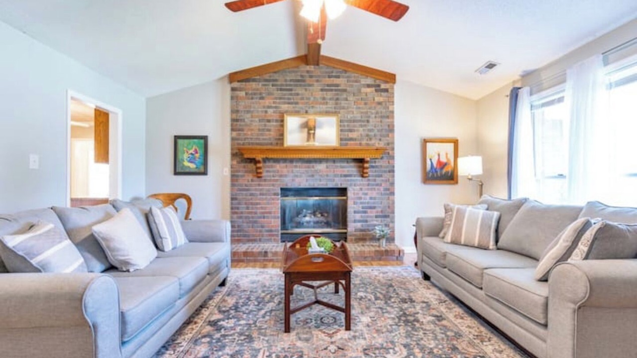 Photo of Livingroom in Decatur