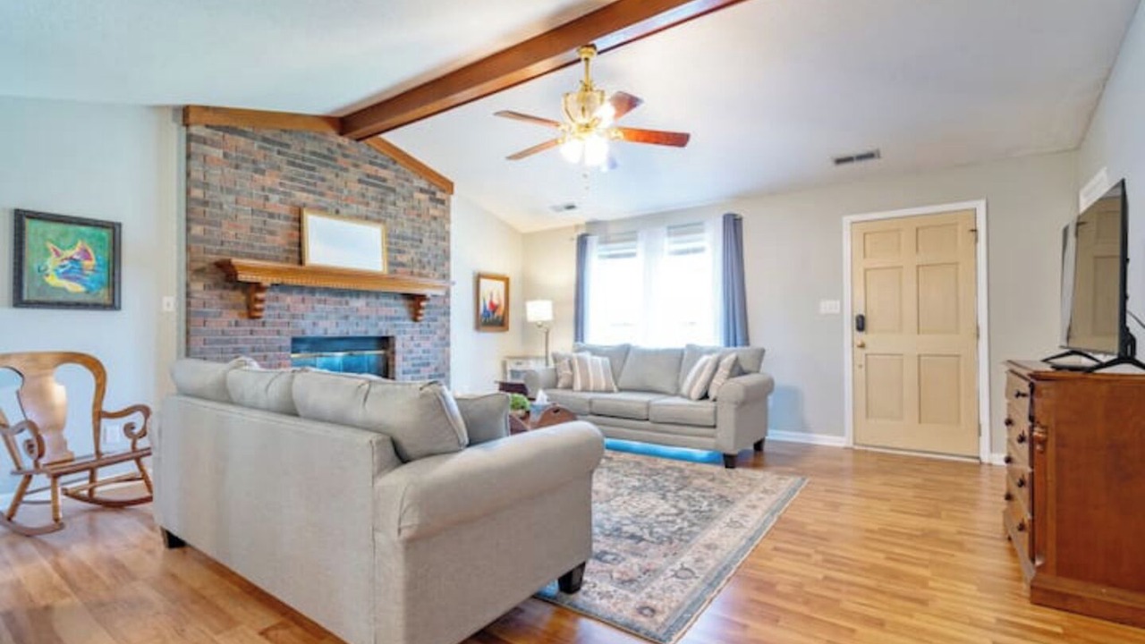 Photo of Livingroom in Decatur