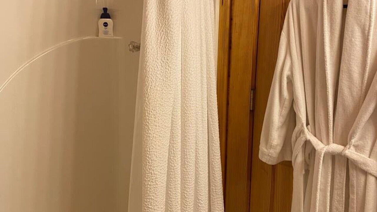 Photo of Bathroom in Valley Head