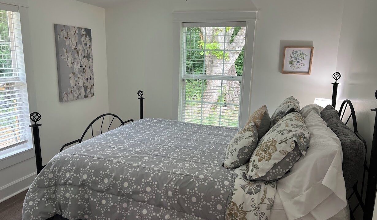 Photo of Bedroom in White Pine