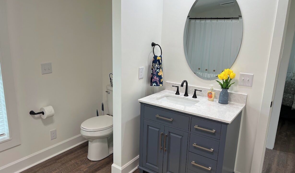 Photo of Bathroom in White Pine