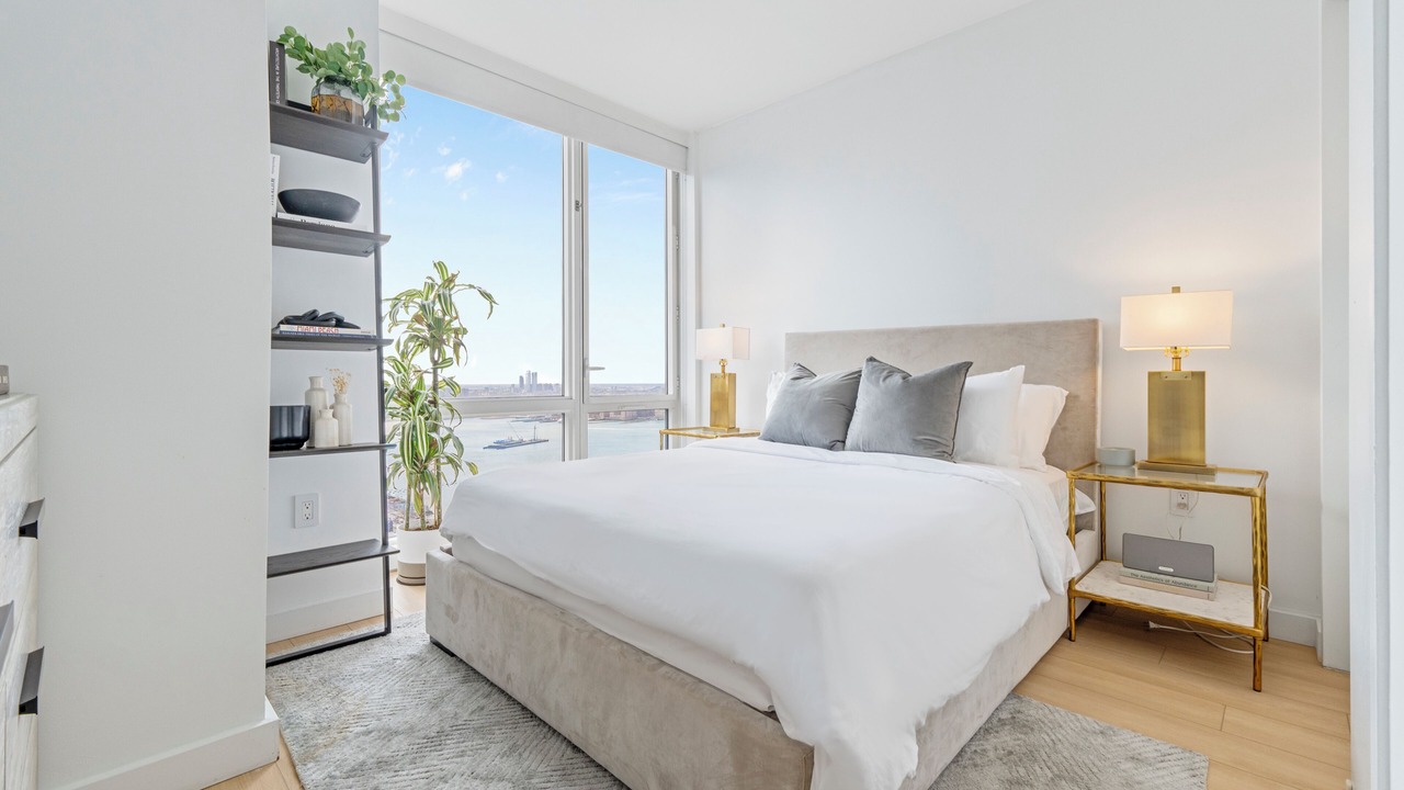 Photo of Bedroom in Midtown West
