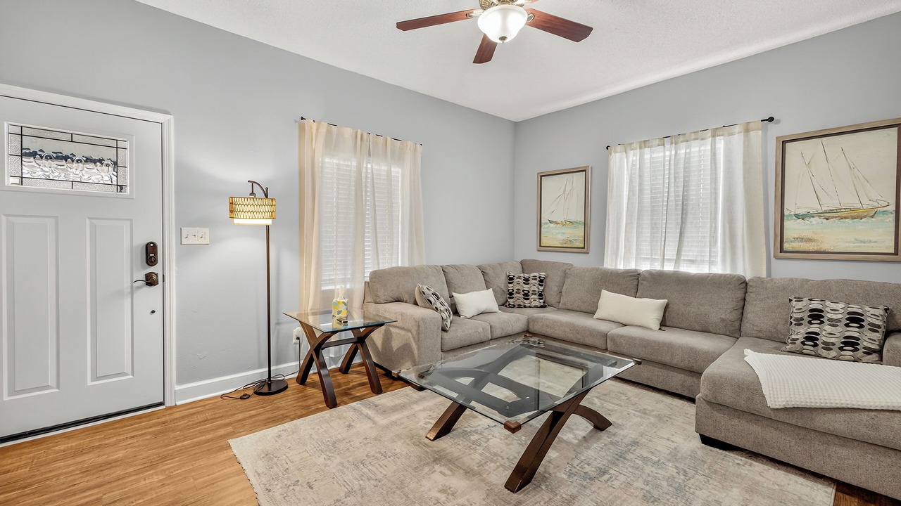 Photo of Livingroom in Tallahassee