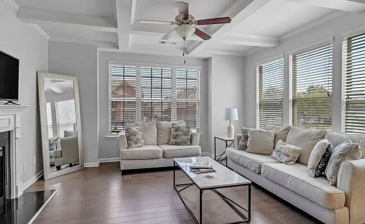 Photo of Livingroom in Fairburn