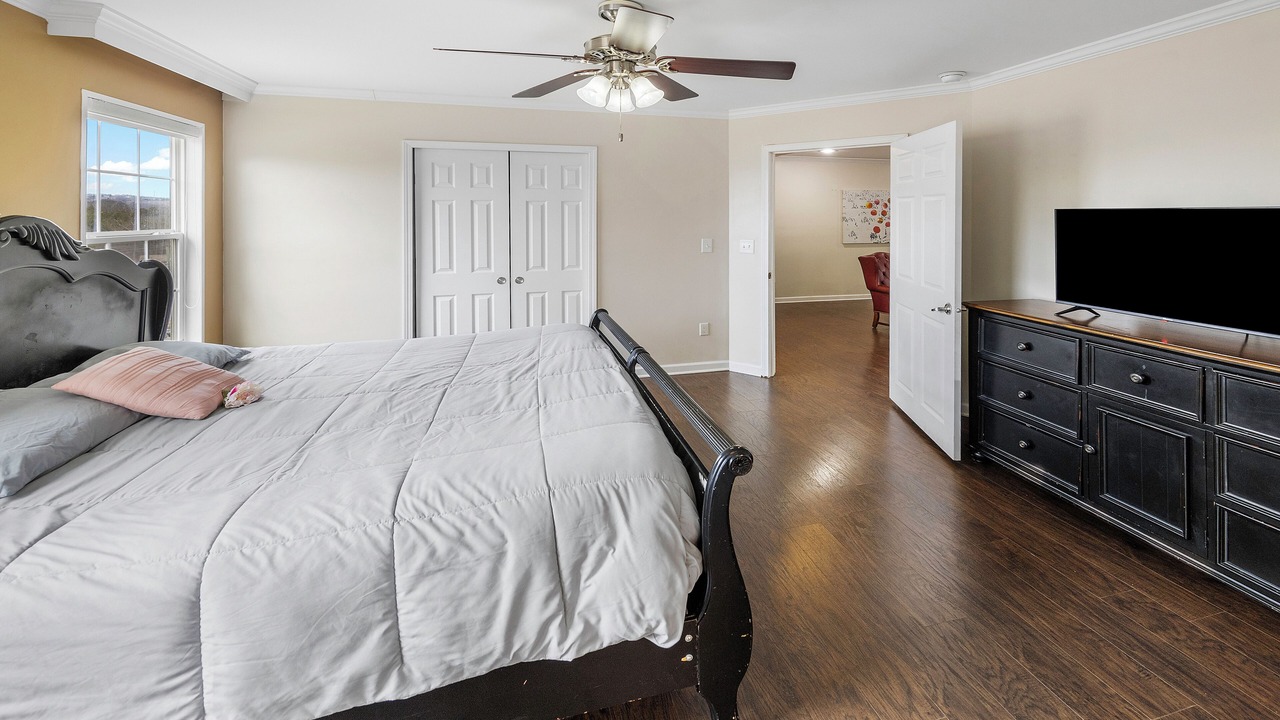Photo of Bedroom in Dandridge