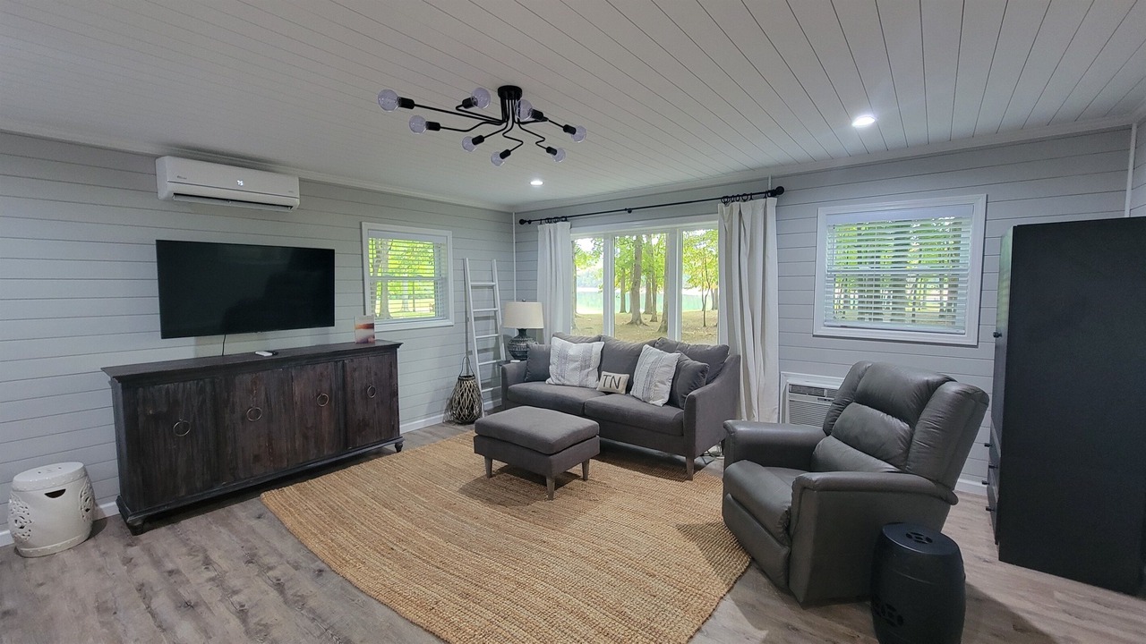 Photo of Livingroom in Dandridge