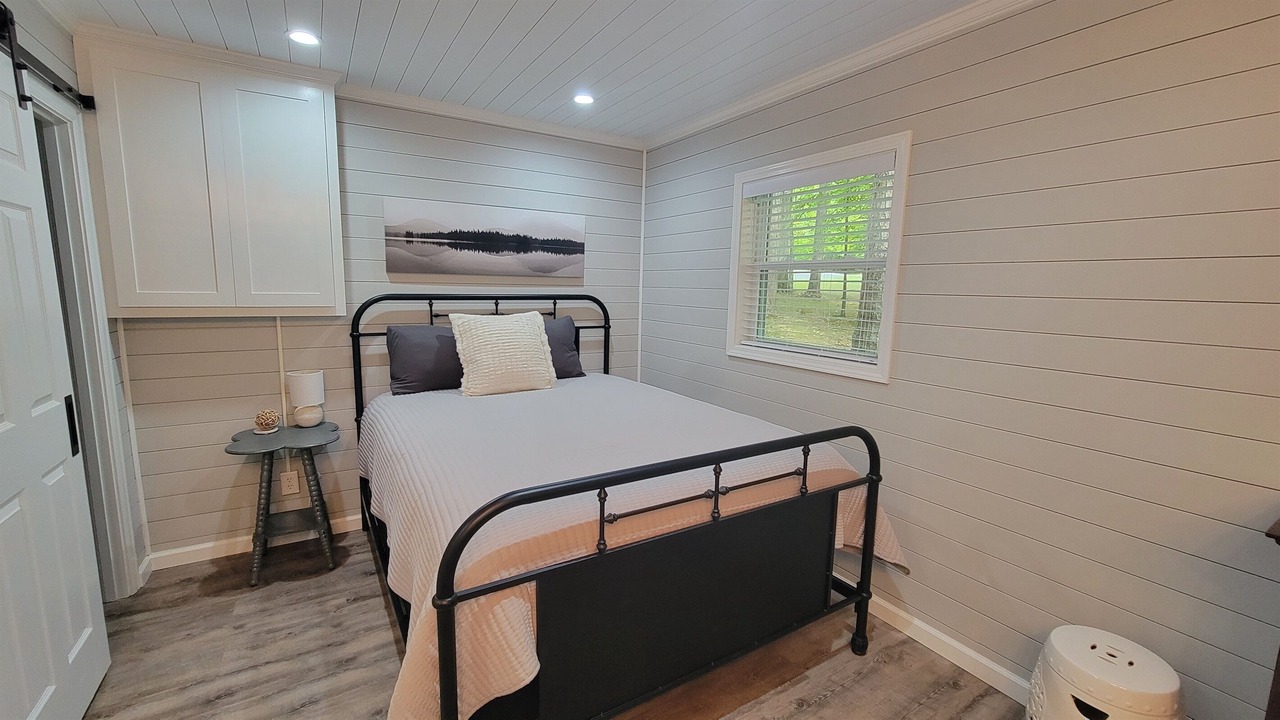 Photo of Bedroom in Dandridge