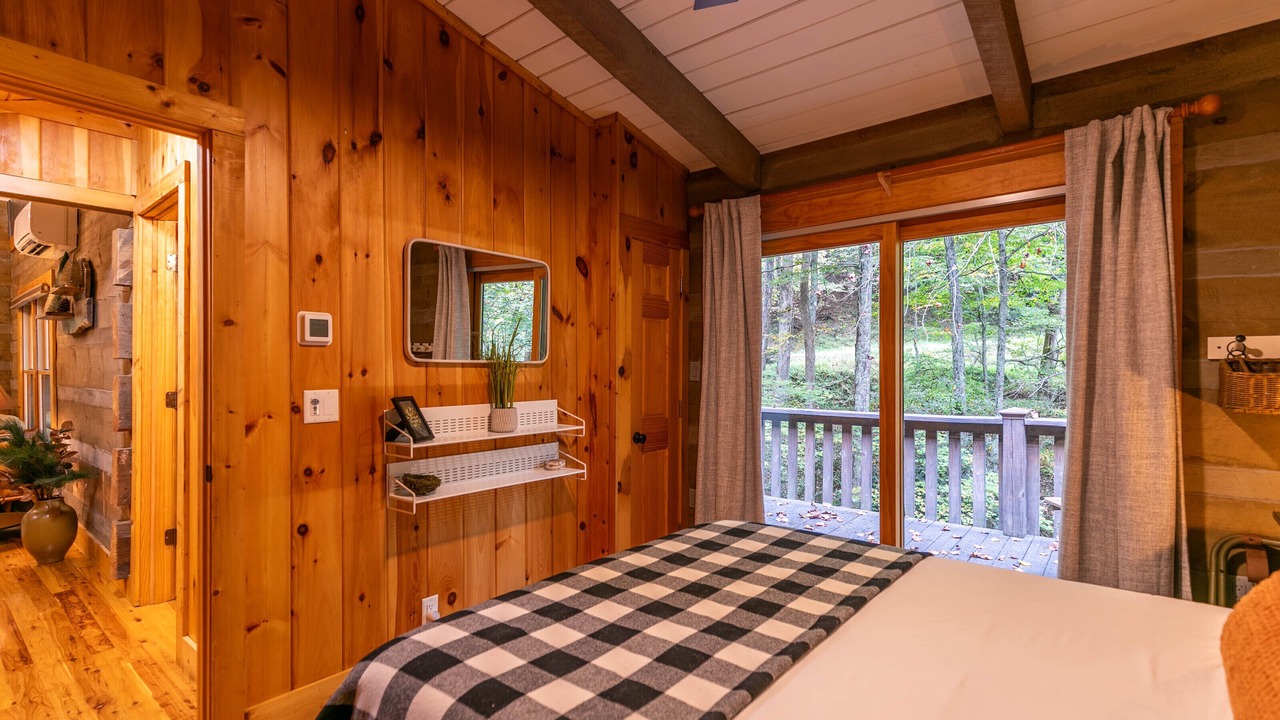 Photo of Bedroom in Apple Ridge