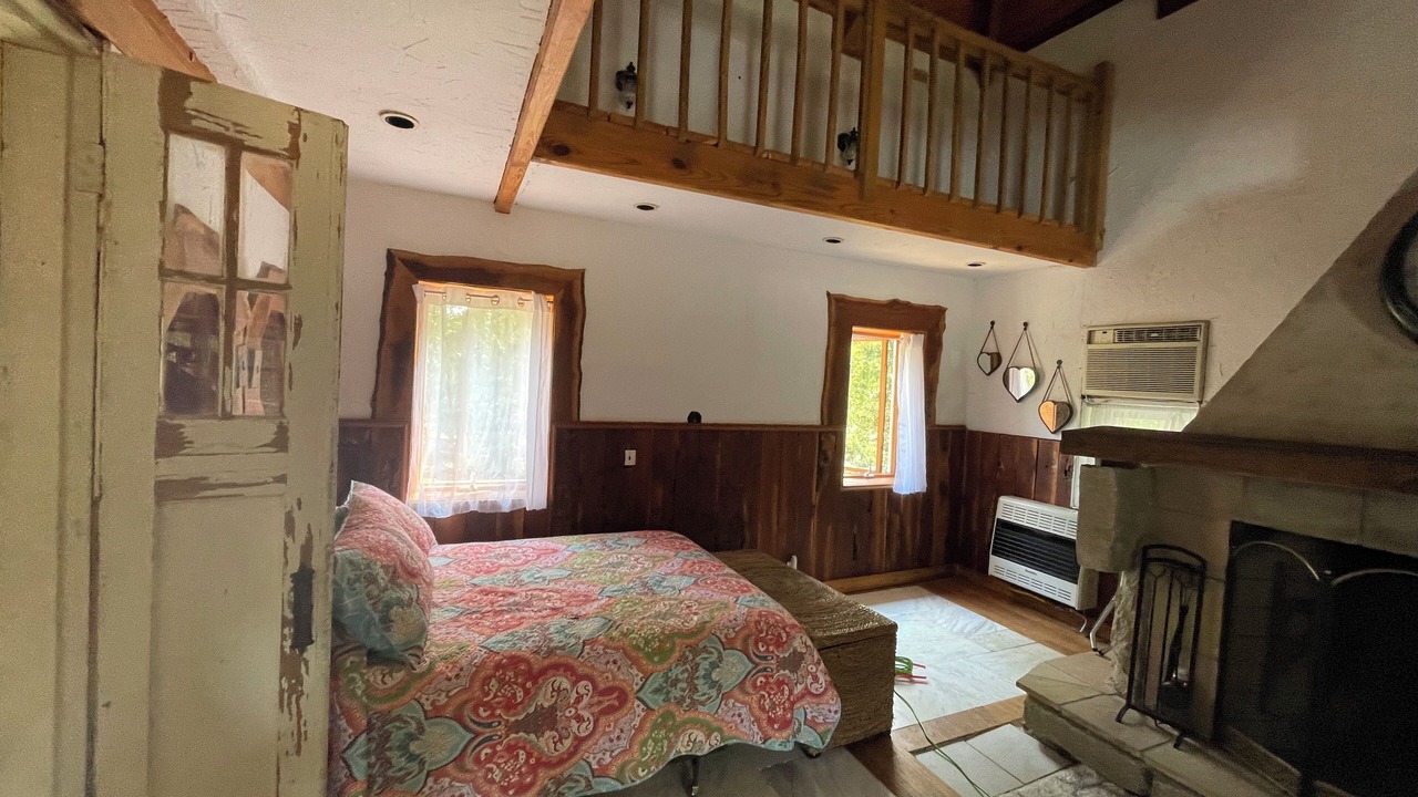 Photo of Livingroom in Bridgeport