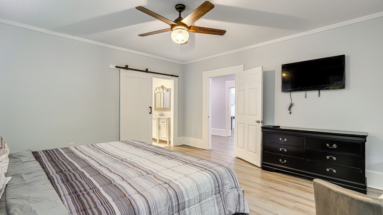 Photo of Bedroom in Macon