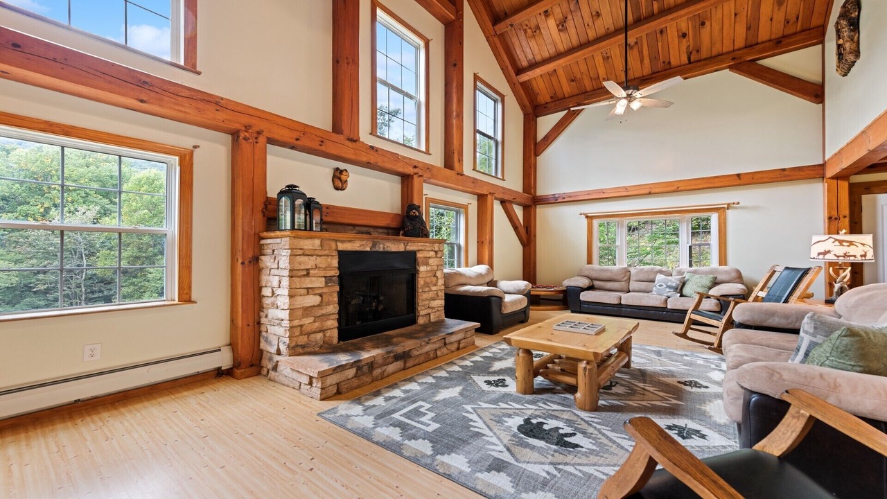 Photo of Livingroom in Settlers Ridge