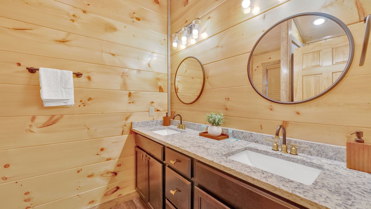 Photo of Bathroom in Sevierville