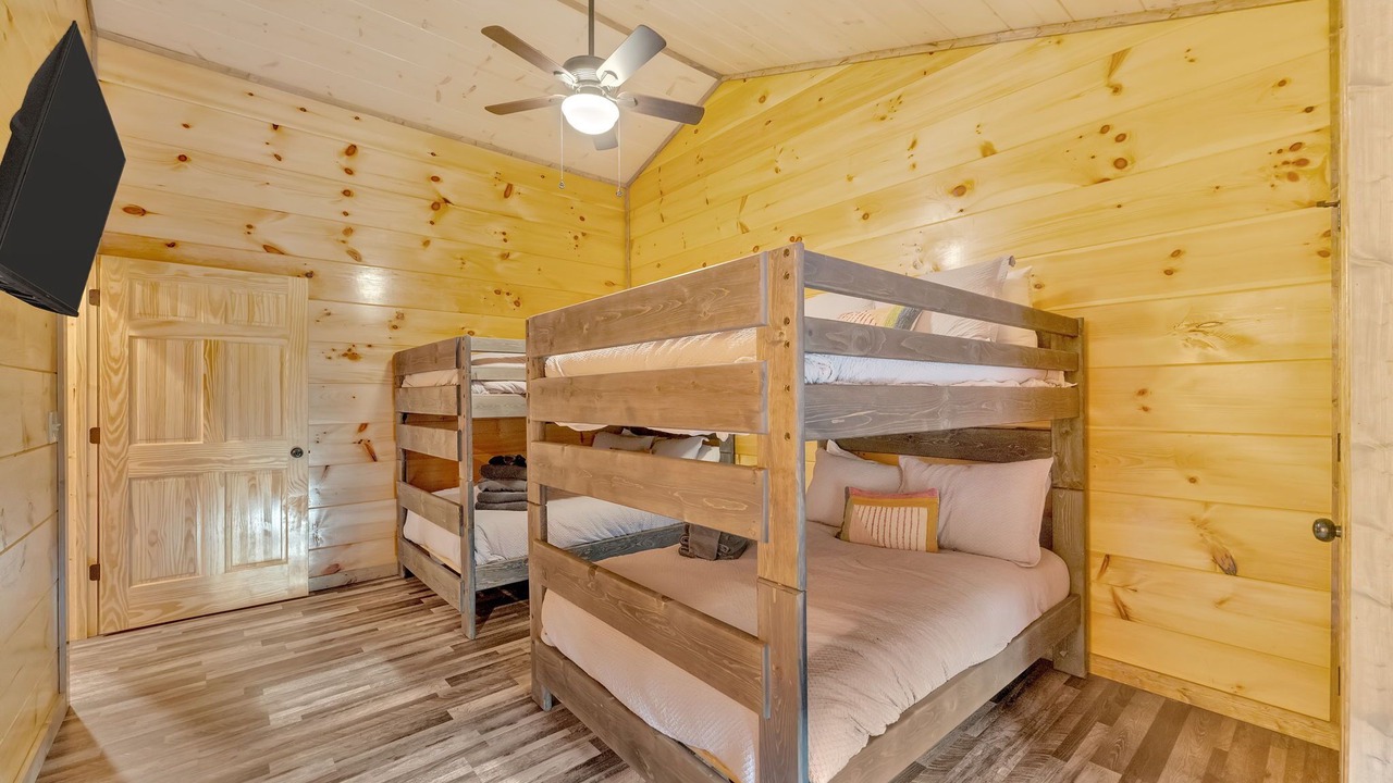 Photo of Bedroom in Sevierville