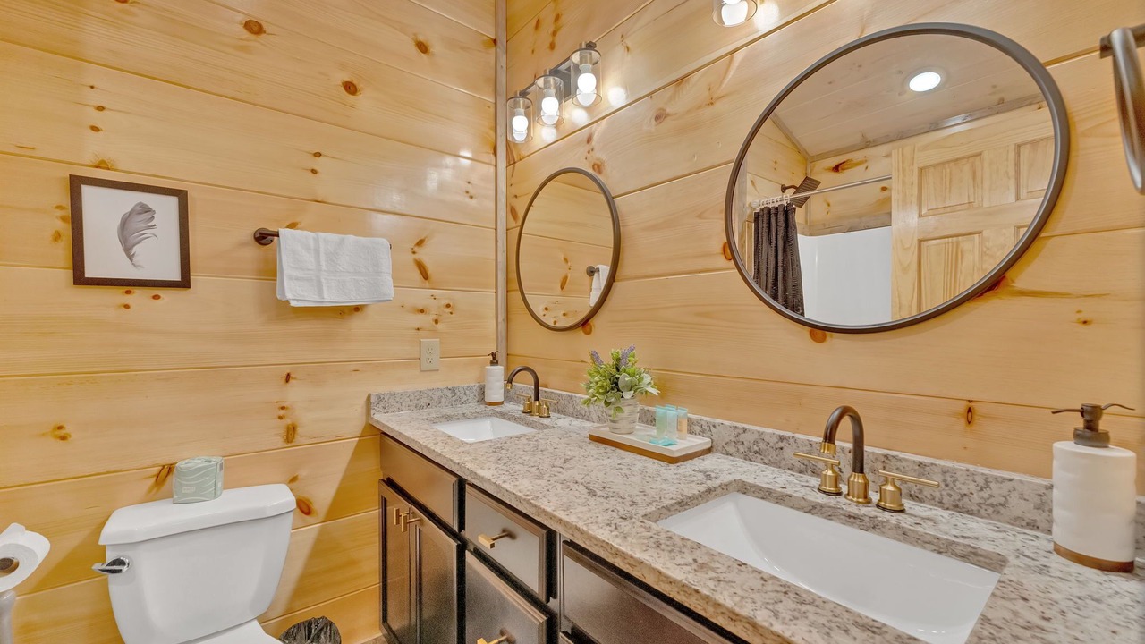 Photo of Bathroom in Sevierville