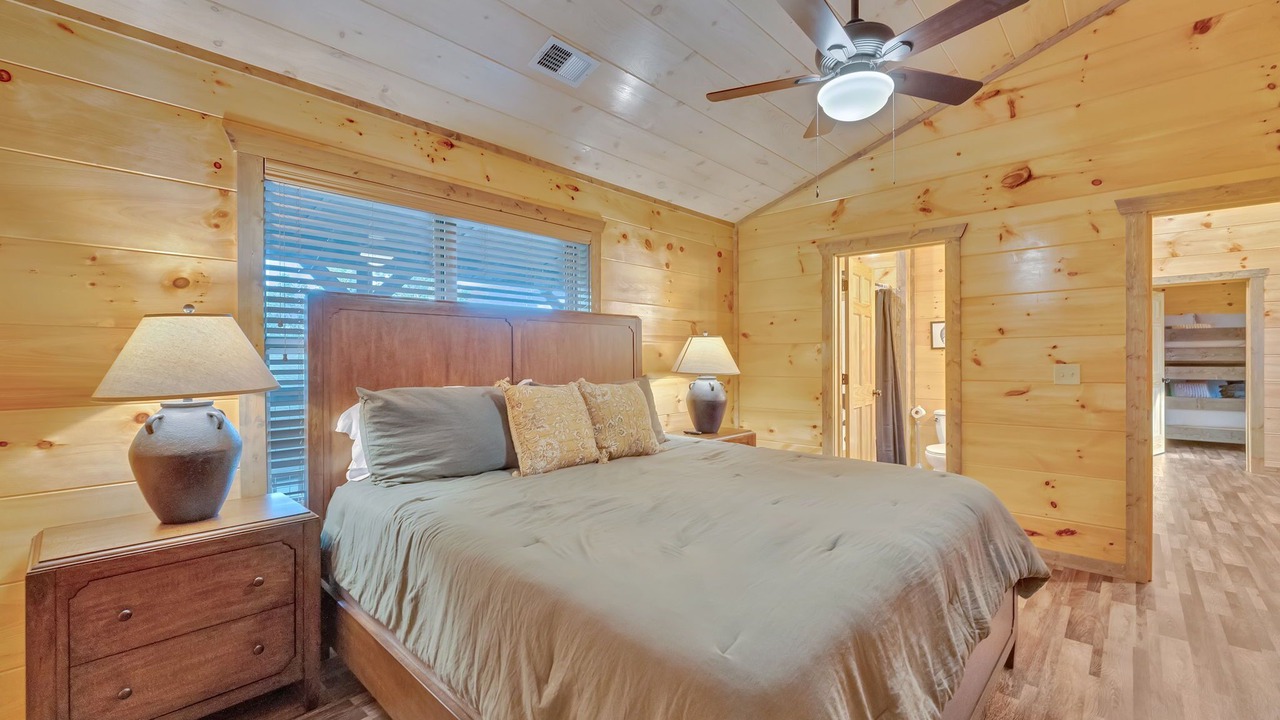 Photo of Bedroom in Sevierville