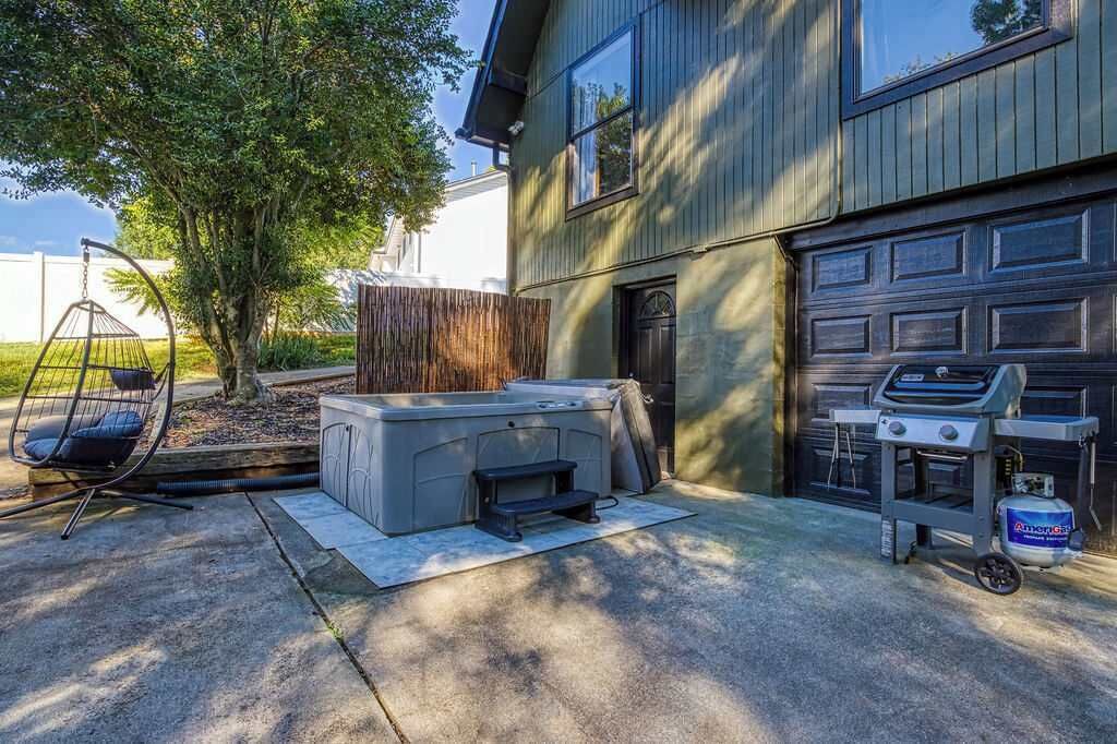 Photo of Patio Balcony in Kodak