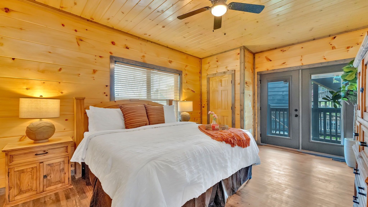 Photo of Bedroom in Sevierville
