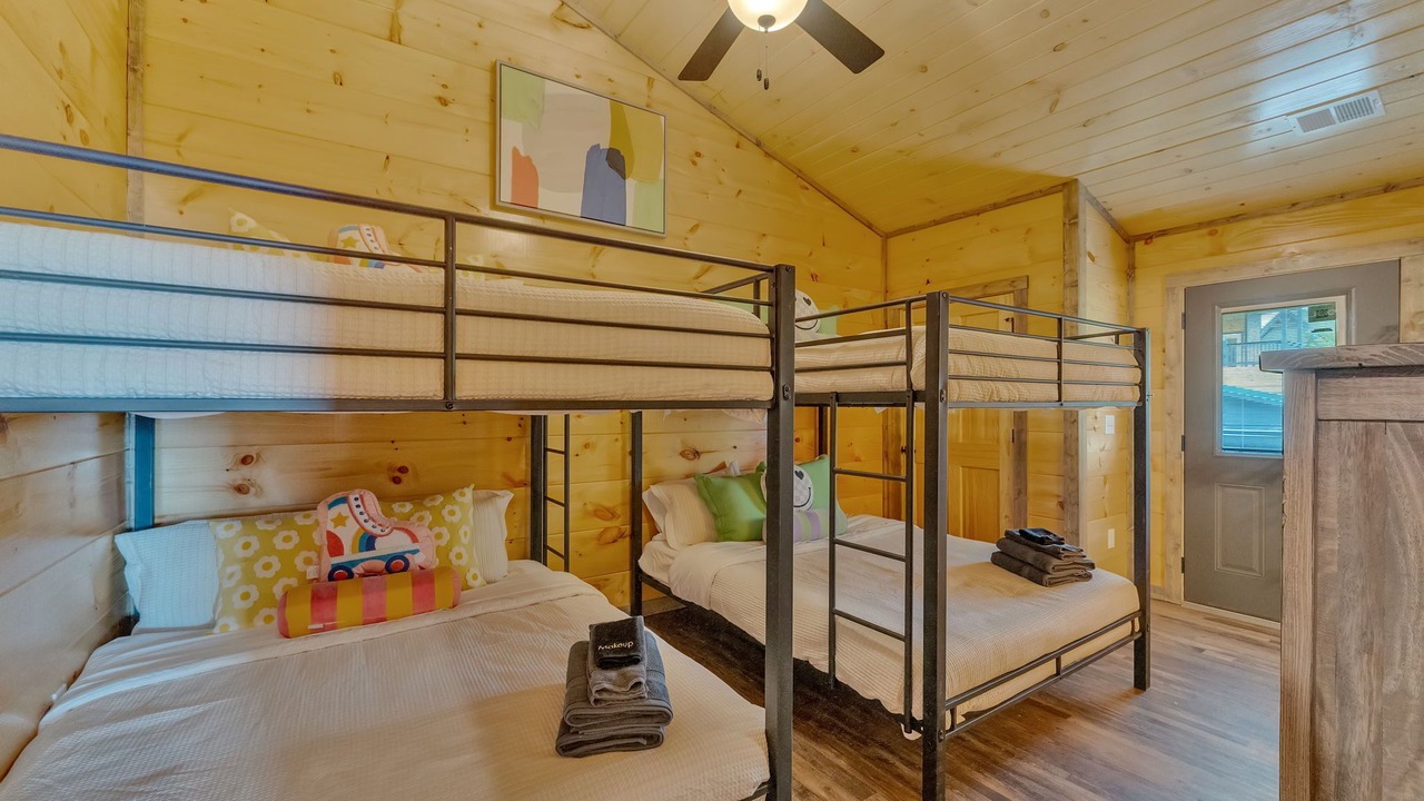 Photo of Bedroom in Sevierville