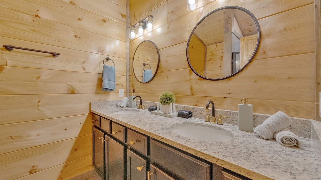 Photo of Bathroom in Sevierville