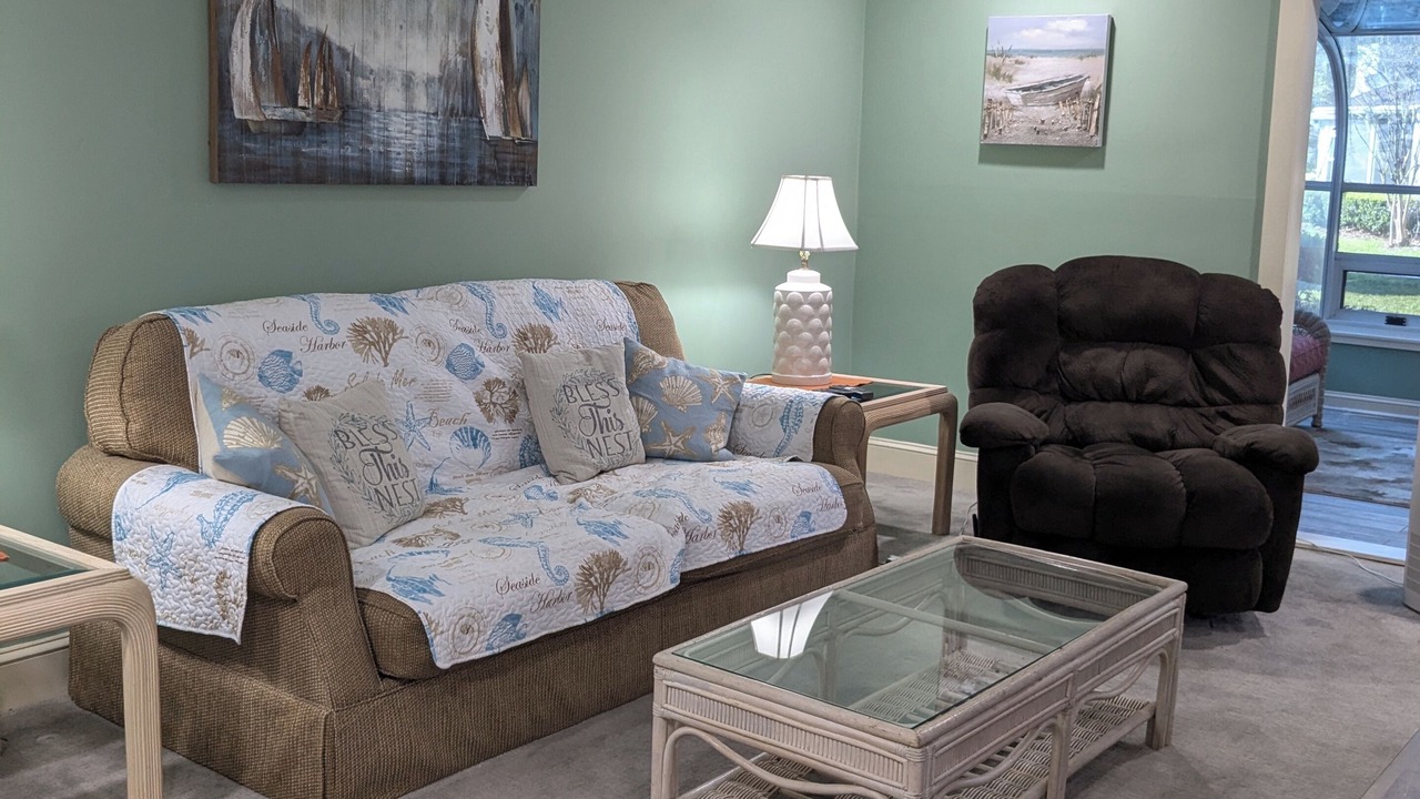 Photo of Livingroom in St. Simons Island