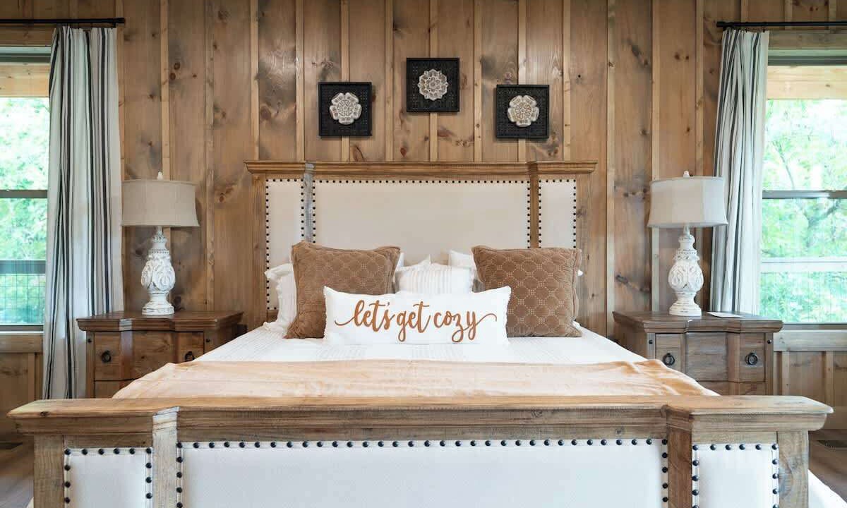 Photo of Bedroom in Gatlinburg