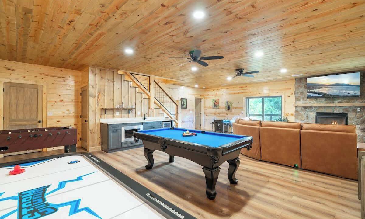 Photo of Bedroom in Gatlinburg