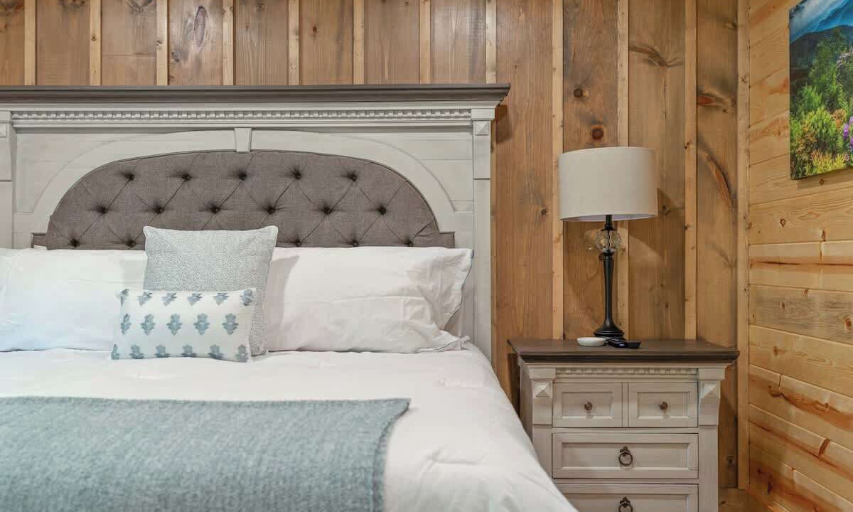 Photo of Bedroom in Gatlinburg