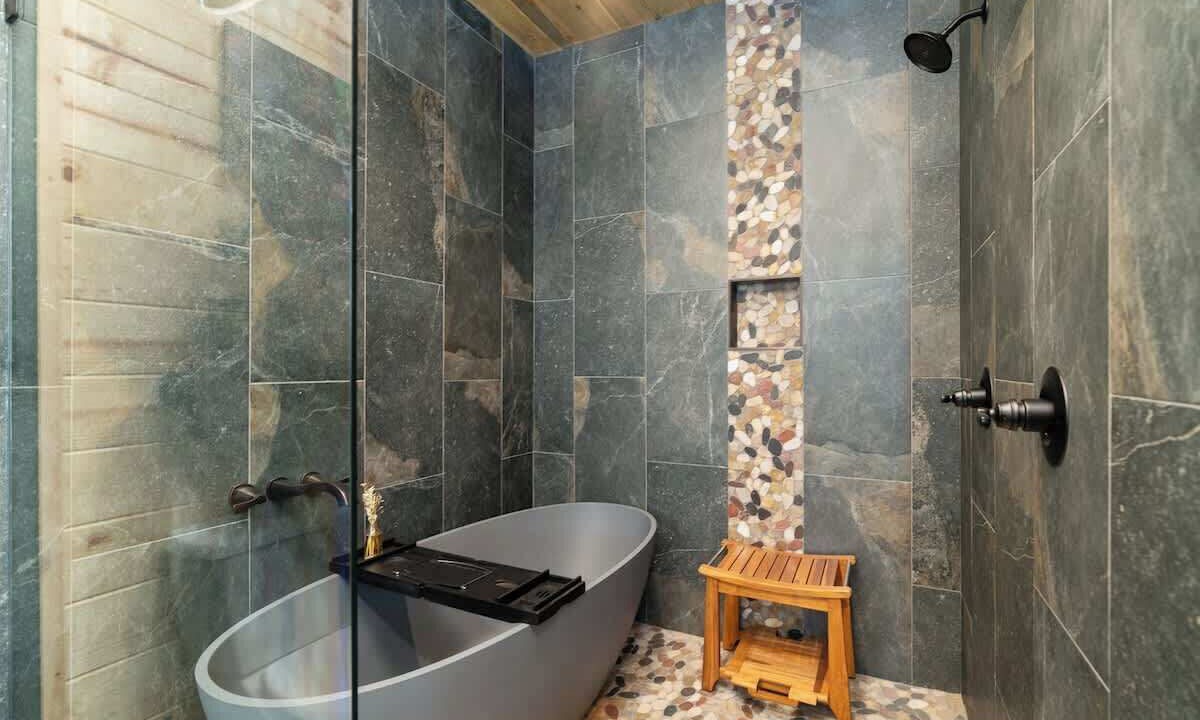 Photo of Bathroom in Gatlinburg