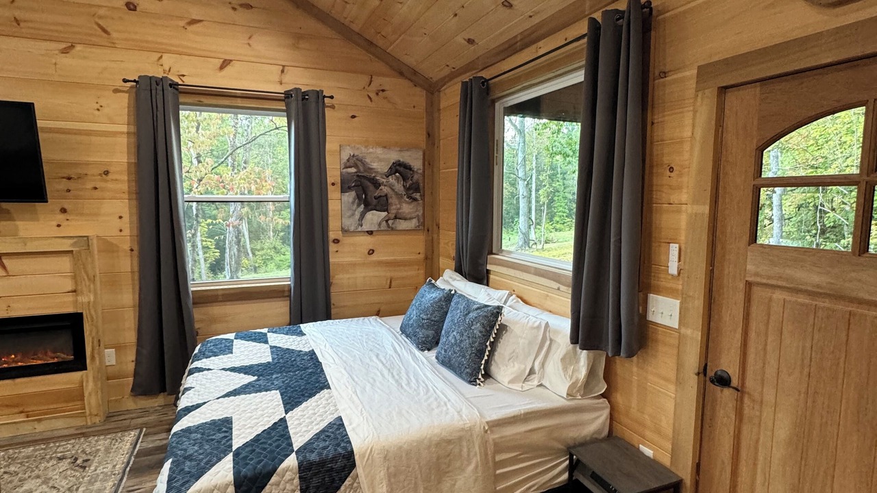 Photo of Bedroom in Dandridge