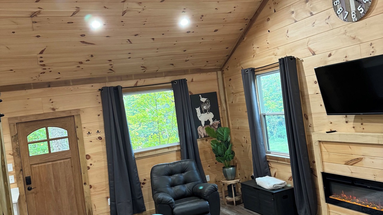Photo of Livingroom in Dandridge