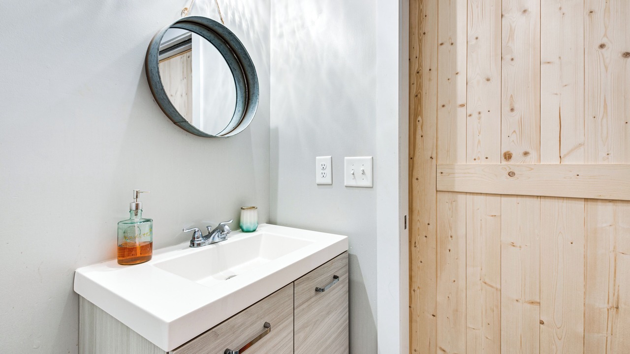 Photo of Bathroom in Porterdale