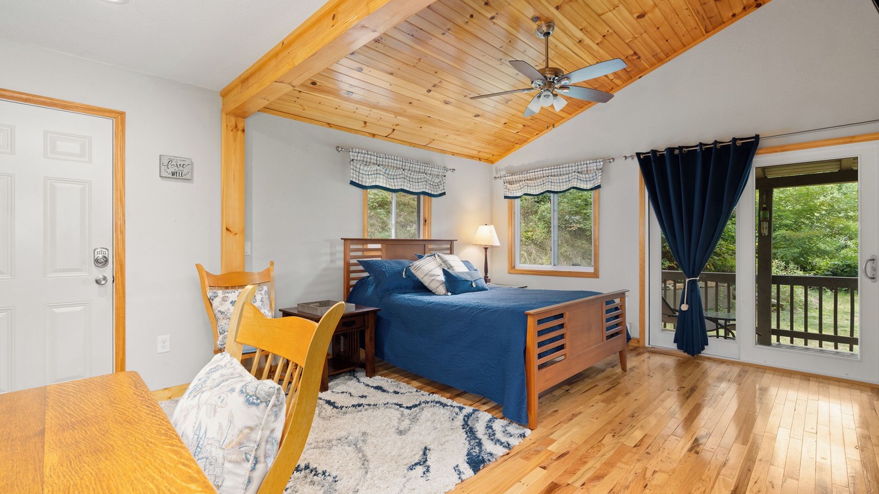 Photo of Bedroom in Maggie Valley