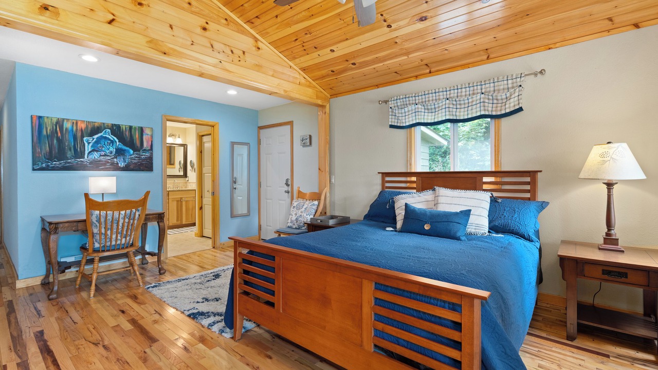 Photo of Bedroom in Maggie Valley