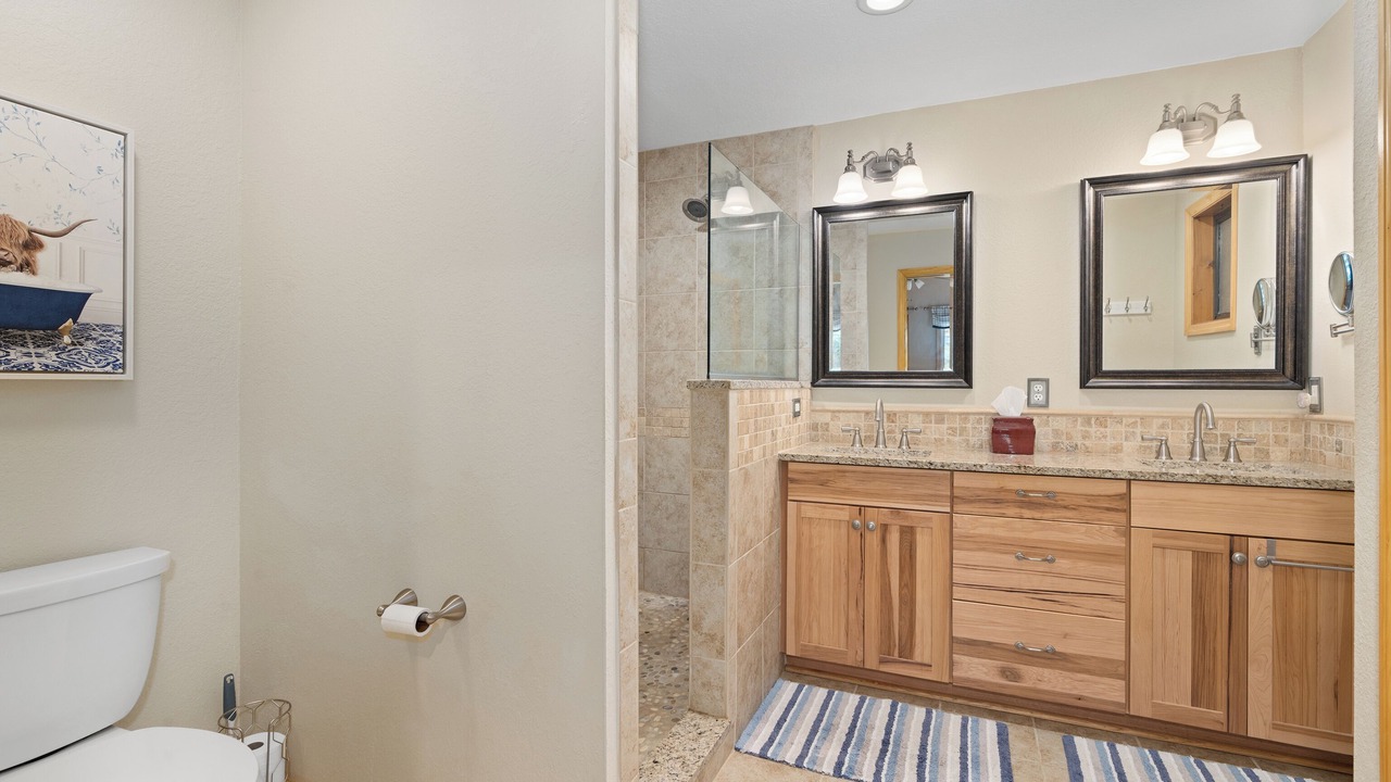 Photo of Bathroom in Maggie Valley