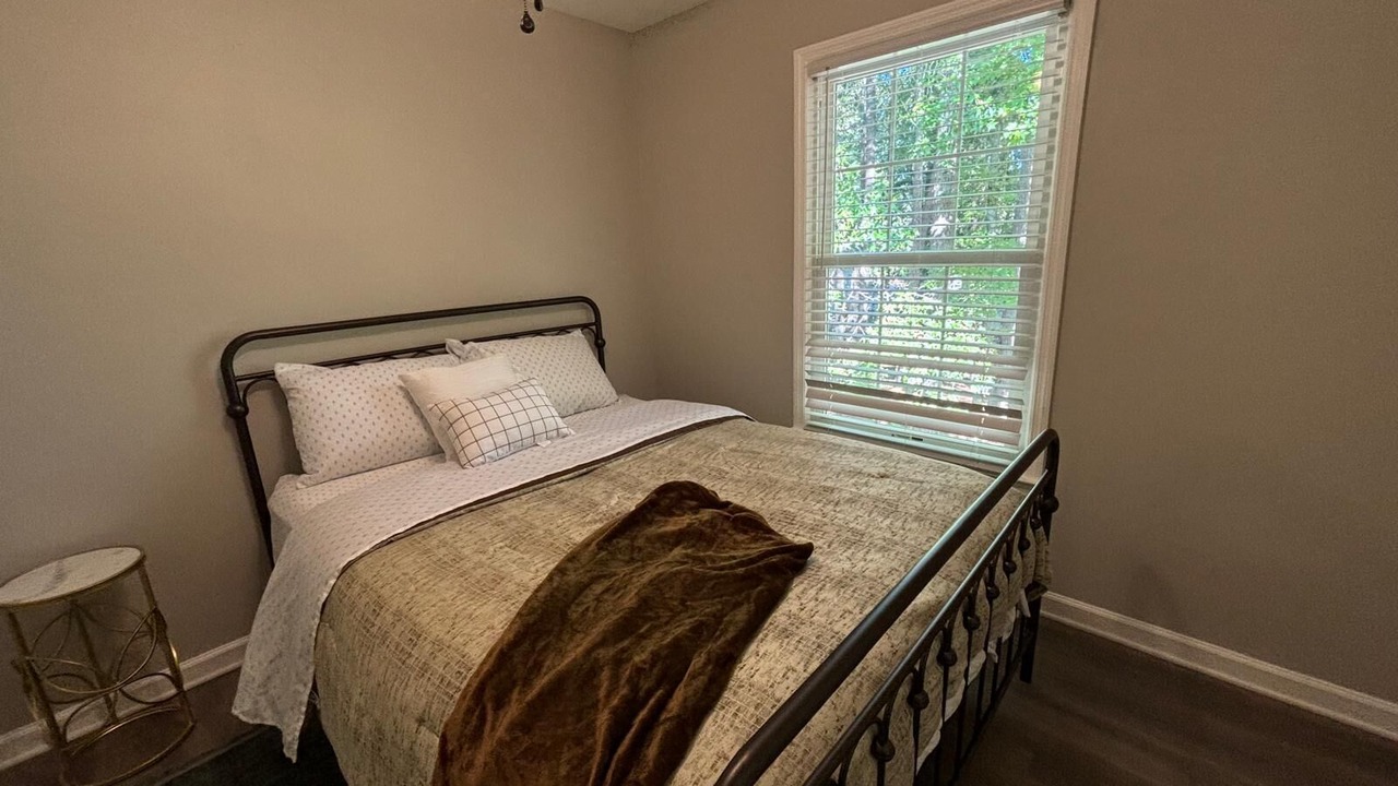 Photo of Bedroom in Powder Springs