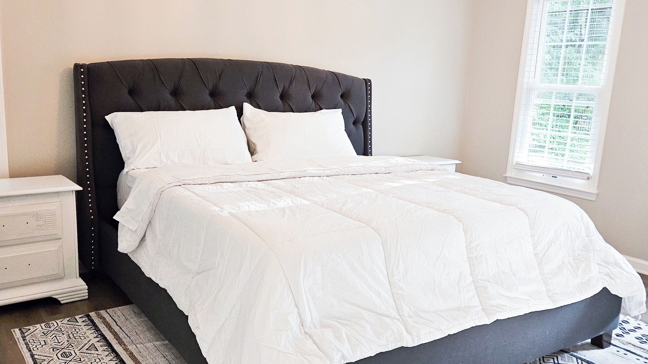 Photo of Bedroom in Powder Springs