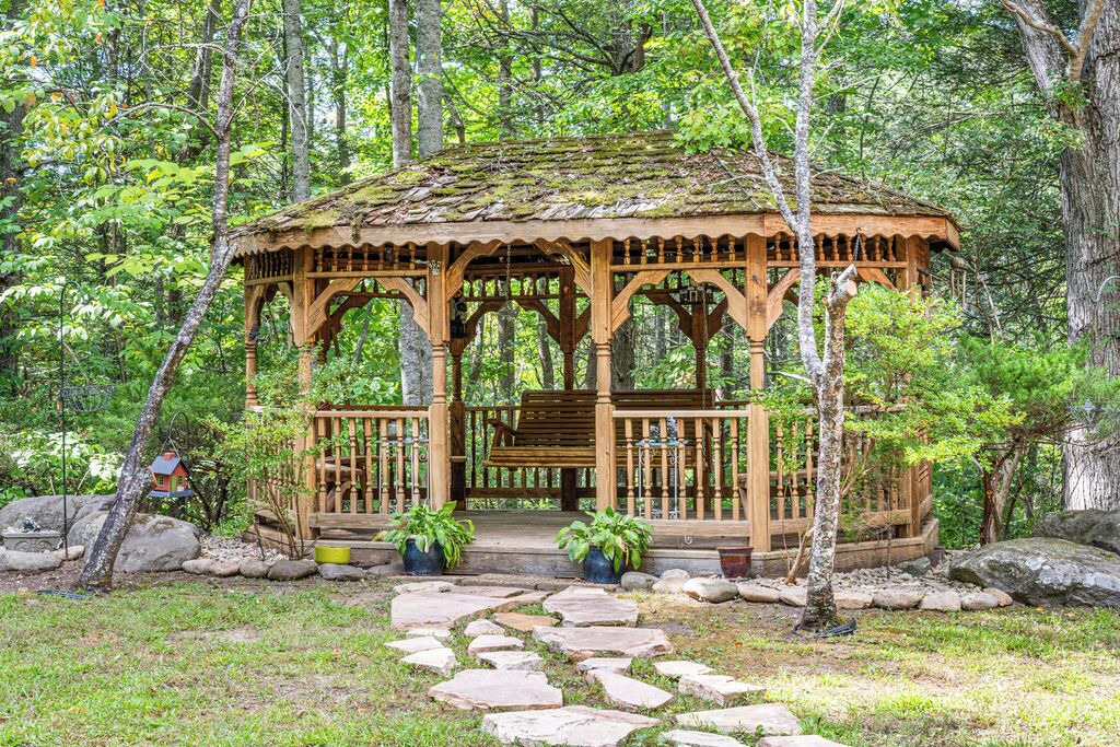 Photo of Outdoor in Rocky Grove