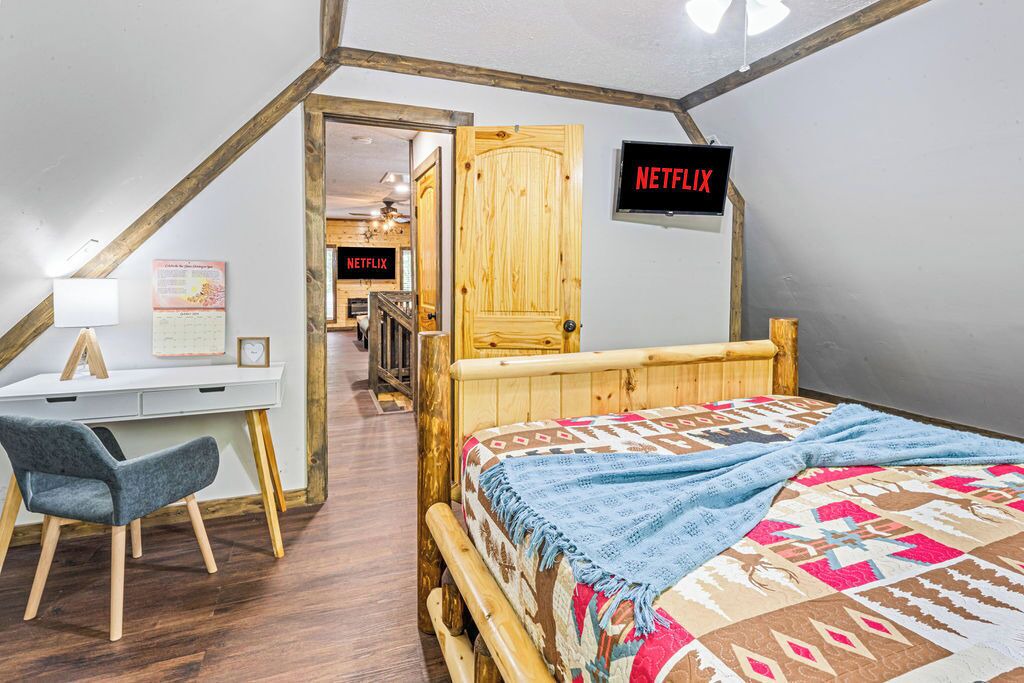 Photo of Bedroom in Rocky Grove